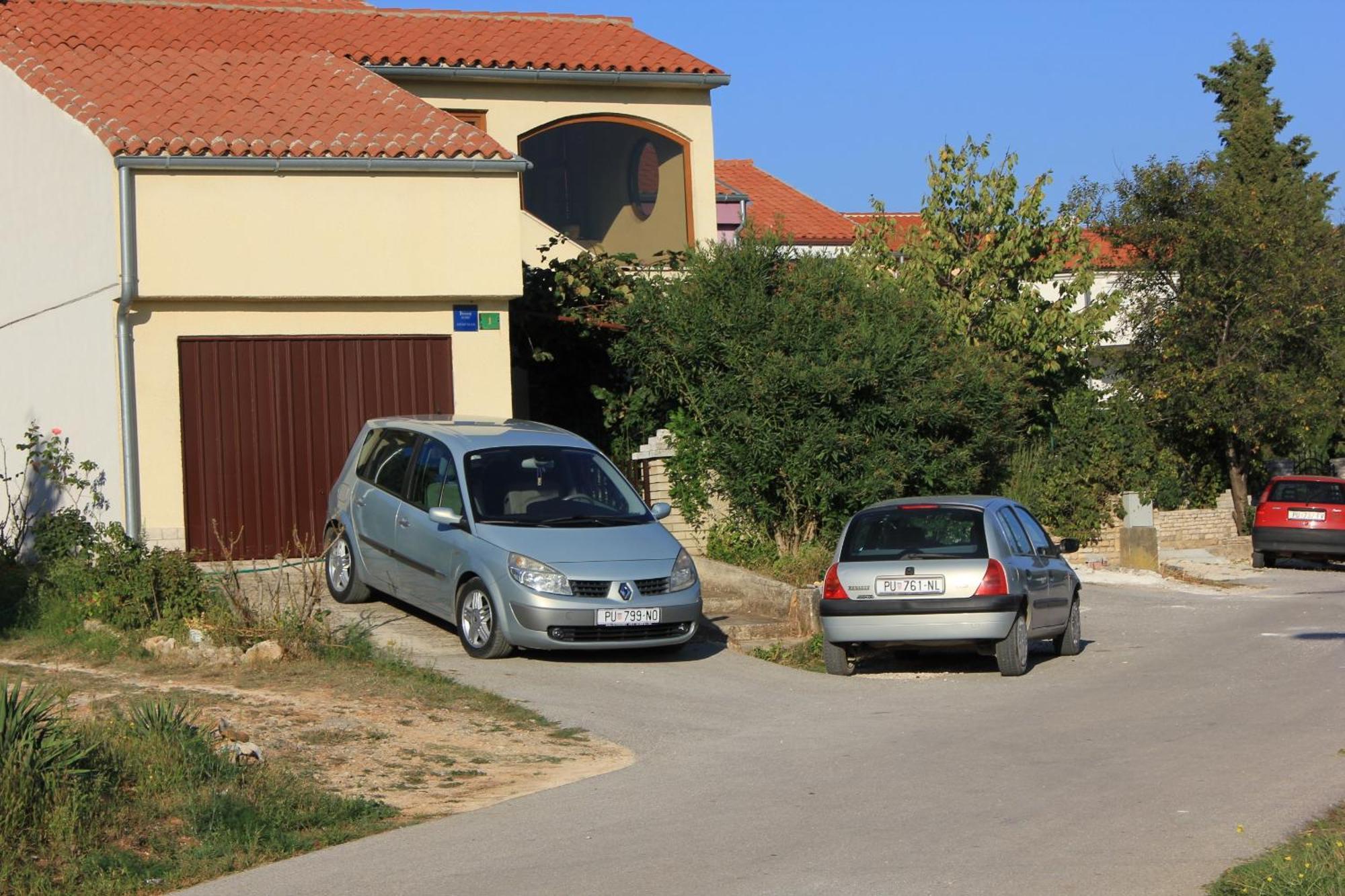 Apartments With A Parking Space Stinjan, Pula - 2279 Exteriör bild